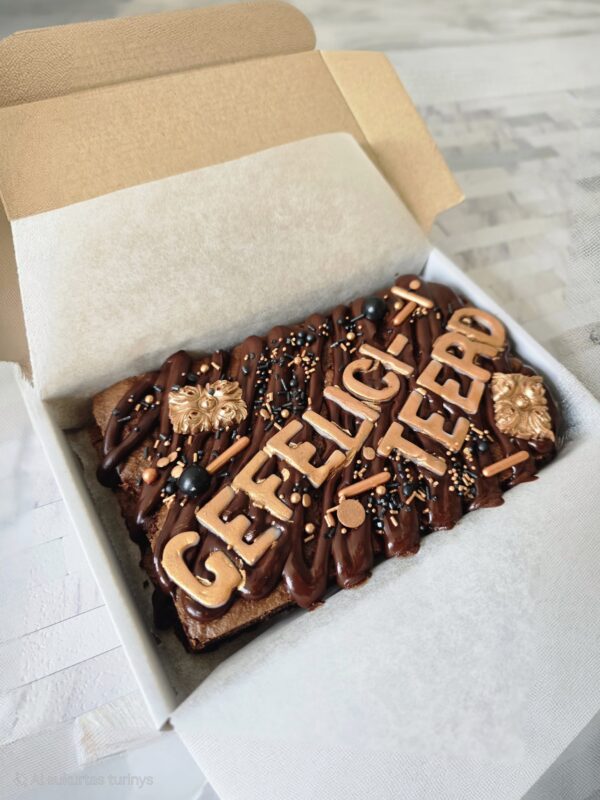 brownie custom post nl cake gefeliciteerd order drachten bake bakker