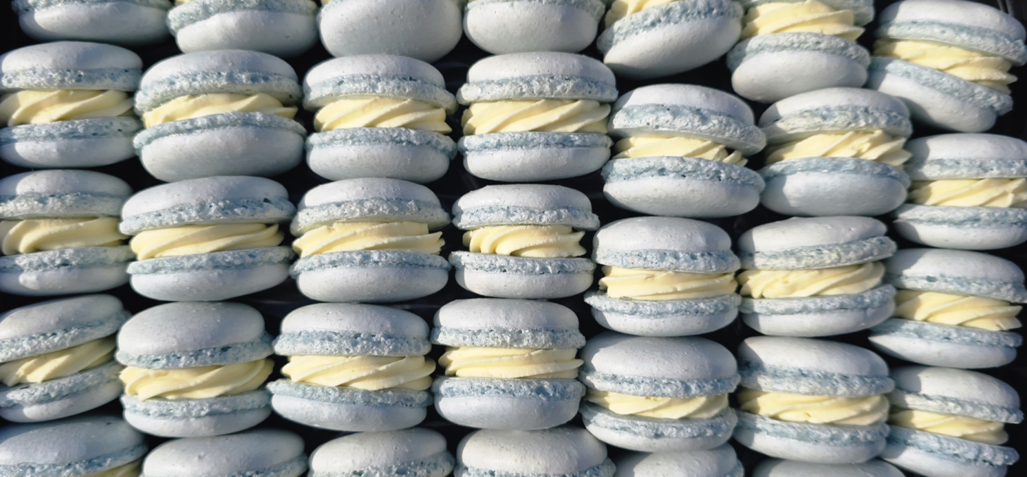 patisserie taart bestellen mouse bruiloft taart verjaardag gebak macarons macaroons mickey mouse bonbons cookies drachten landgoed lauswolt friesland